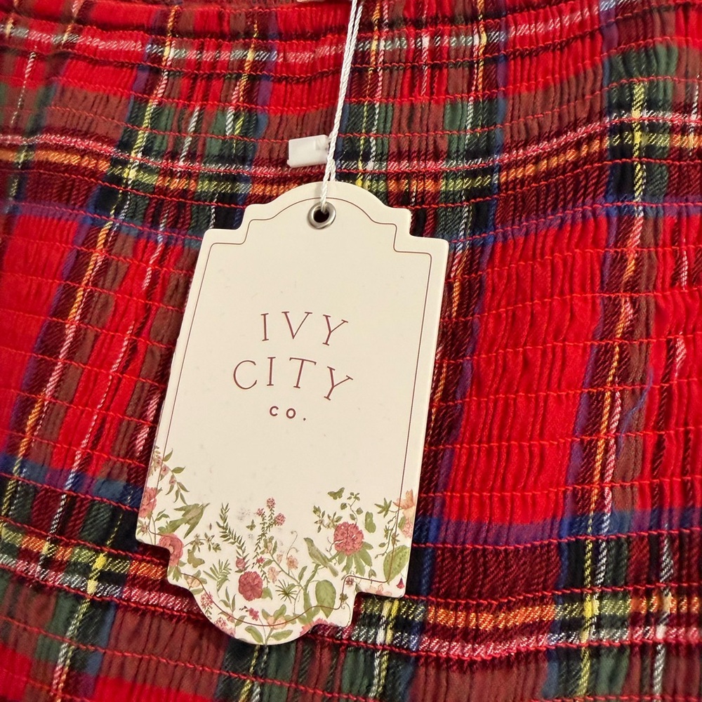 Ivy City Co Madeline Holiday Plaid Dress- New with Tags - Picture 4 of 6